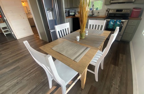 Alexandria Bay Cottage | Private Island Cottage-Spectacular Sunsets-Main Channel View & Protected Cove!