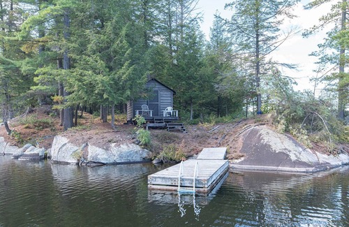 McKellar Cottage | Private Island Cottage Paradise