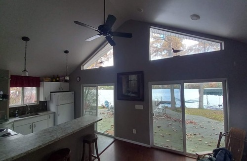 White Lake Cabin | Private Island Getaway. 360 Water views. PONTOON BOAT INCLUDED!