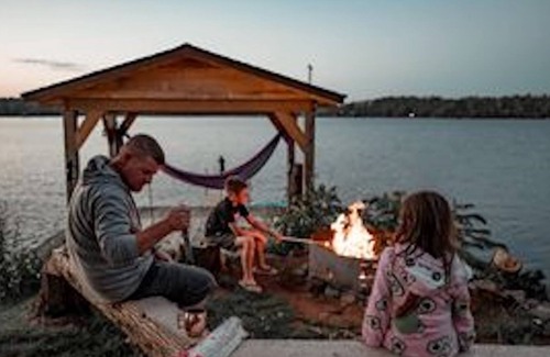 Limerick Cottage | Private Island Off-Grid Cottage