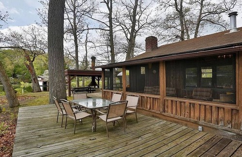 New Franklin Cabin | Private Island Retreat on Portage Lakes