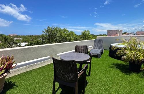Puerto Aventuras Apartment | Private Jacuzzi, Golf Getaway, sunrise view
