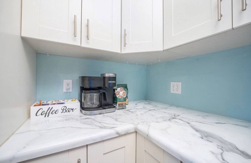 South Gull Lake House | Private King Room on Gull Lake