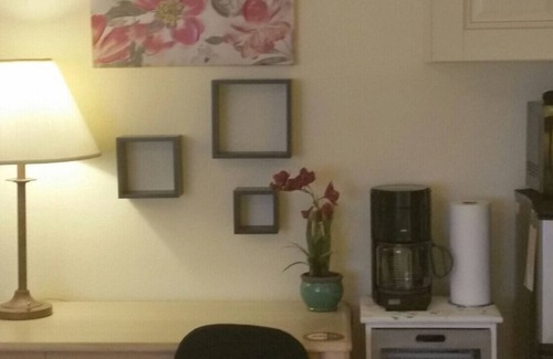 Englewood Condo | Private Kitchenette Studio Denver/DTC Fully Furnished Long/Short Term Stay