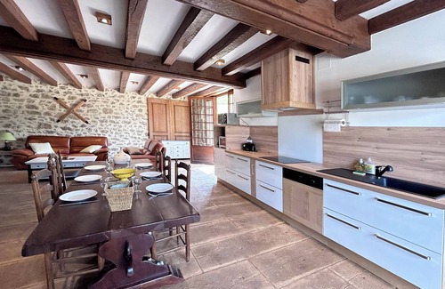 Saint-Estephe Cottage | Private lake & forest in the Dordogne: absolute calm in a comfortable gîte