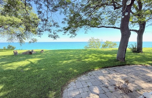 Mequon House | Private Lake Michigan Estate - Breathtaking views on 2.5-Acre Cozy Lux Retreat