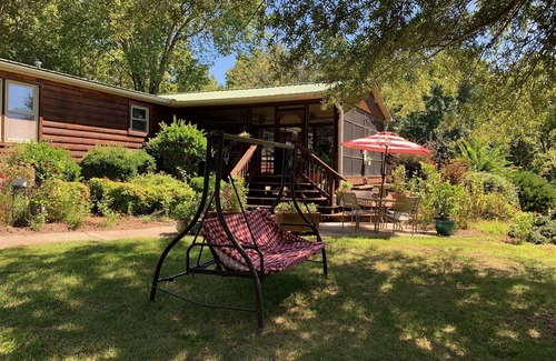 Ruffin Cabin | Private Lake/Sport Clay Range 30 Min to GSO, VIR, Martinsville 10 min Danville