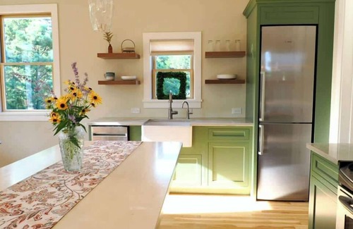 Cape May Court House House | Private Lakefront Retreat | The Cottage at Haven