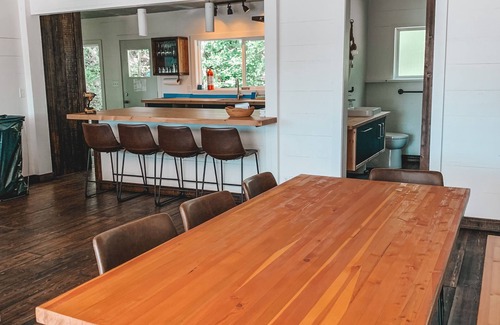 Okanagan-Similkameen House | Private Lakefront Beach House off Naramata Bench