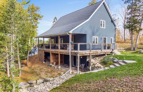 Dunchurch Cottage | Private Lakefront Cottage on Whitestone Lake - Pet Friendly!