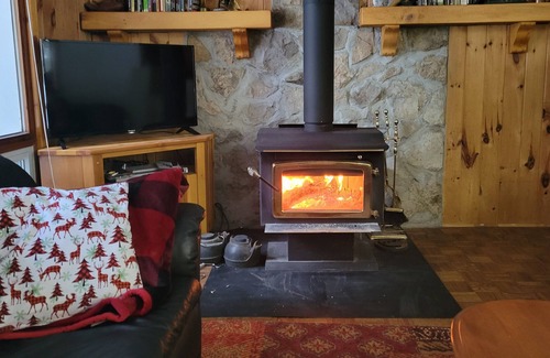 Head Lake Cottage | Private Lakefront Cottage on Rush Lake