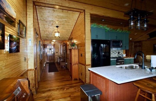 Forestport Cabin | Private Lakefront Cozy Cabin