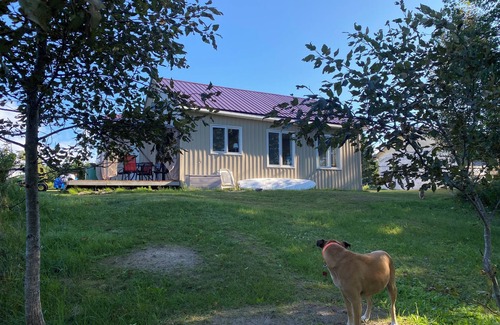 Guerin Cottage | Private Lakefront Family Cottage