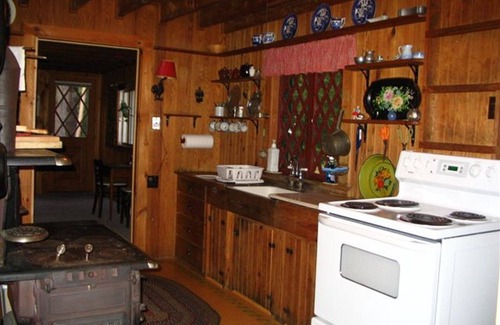 Franklin House | Private lakefront home, a great place for a family vacation!