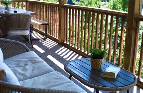 Sables-Spanish Rivers Cabin | Private Lakefront Retreat on 4 Acres - Pet & Family Friendly
