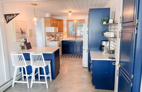 Cameron House | Private lakefront oasis close to wineries and Hammondsport