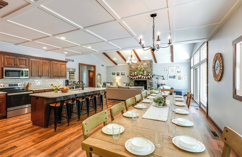 Sandyville Cabin | Private Lakeside Cottage | Family Vacation Perfection | 4-6 BR | up to 20