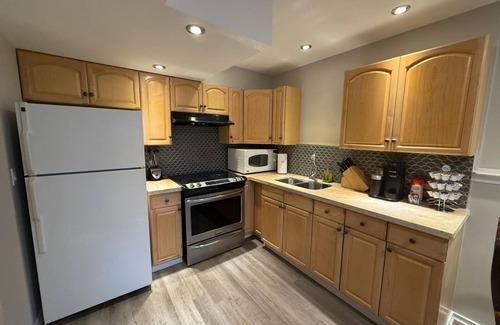 Southeast Calgary House | Private Legal Suite in a Bi-Level Home