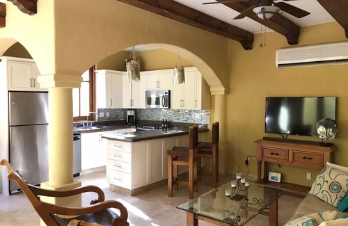 Nopolo House | Private, Light, Airy, Romantic Casa in Loreto Bay, Steps from Golf and Beach