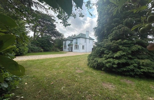 North Hykeham House | Private Lincoln Retreat - 4 Bedroom House