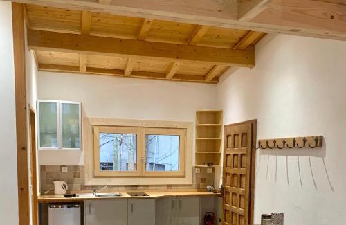Chamonix City Centre Apartment | Private Loft Apartment, Central Chamonix