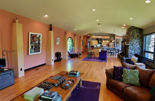 Shohola House | Private Loft Style Home Perched on Cliff overlooking the Delaware River