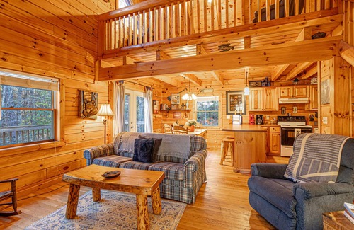 Lake Lure Cabin | Private log cabin.Lake/beach/River/Mountains/HOT TUB open!/FREE nite w/3 Mar