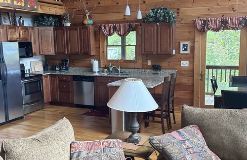 The Meadows At Lake James Station House | PRIVATE LOG CABIN WITH INCREDIBLE VIEW - ONLY 4 MILES TO LAKE JAMES -
