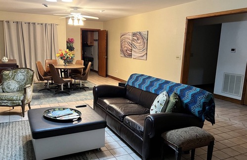 Fayetteville House | Private lower level -country living within minutes of town