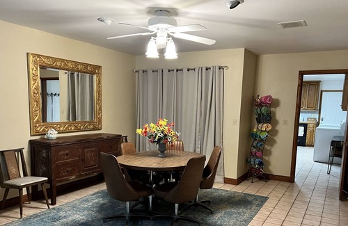 Fayetteville House | Private lower level -country living within minutes of town