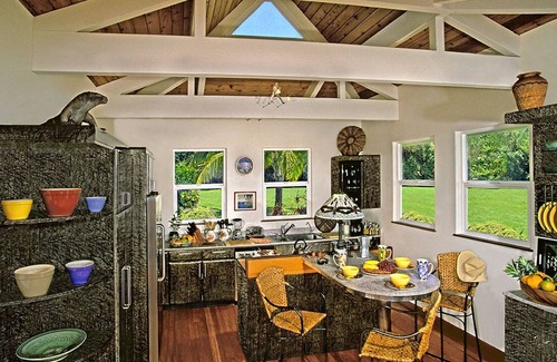 Pauwela House | Private, Luxurious Dream Home with Swimming Pool, Permitted