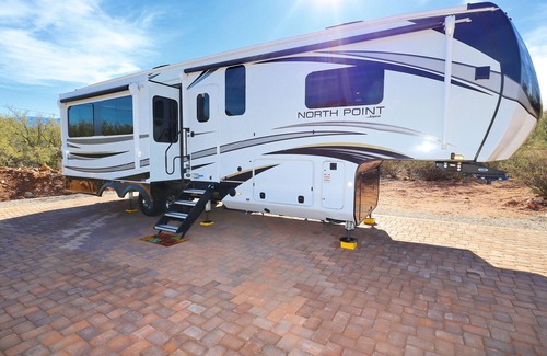Tanque Verde House | Private Luxurious RV nestled at the base of majestic Mount Lemmon