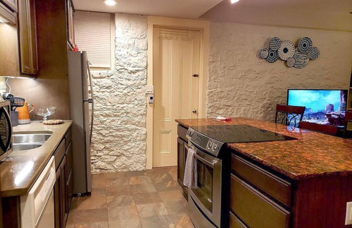 Corn Hill Apartment | Private luxury apartment in the heart of the city