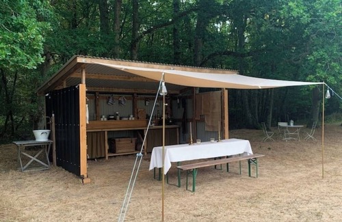 Wavehorne RV Rental | Private Luxury Campsite in Woodland Meadows.
