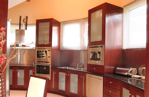 Gouvia Villa | “Private Luxury Estate with Pool, Tennis & Cinema”