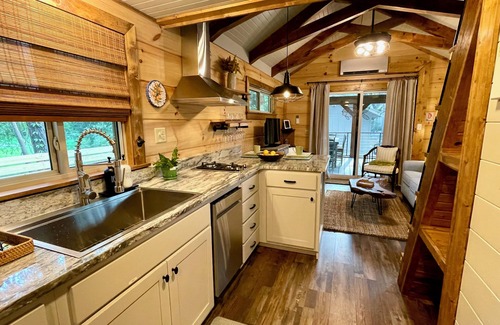 Pawleys Island Cabin | Private Luxury tiny home . Ideal for golfers, beachgoers, and outdoor adventures