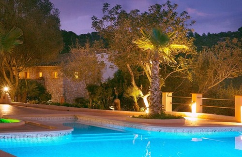 Sitges Villa | Private luxury villa, 20 to 28 guests, big pool, weddings, offsite retreats