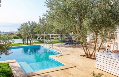 Koycegiz Villa | Private Luxury Villas with Lakeview in Koycegiz