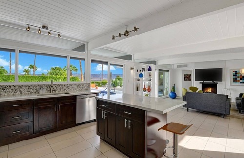 Cathedral City Cove House | Private Mid-Century Gem With Sweeping Views of Palm Springs!