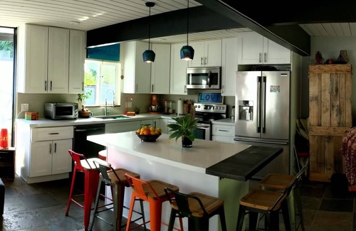 Fallbrook House | Private Mid-Century Zen "Corazon Del Desierto" in Fallbrook