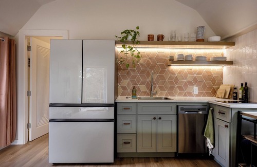 Cedar Creek House | Private Modern Barn Stay on 2.5 acres