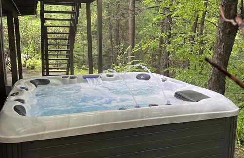 Stroudsburg Cabin | Private Modern Cabin in the Heart of Poconos Mountain