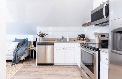 Whittier House | Private modern carriage house in Downtown Denver