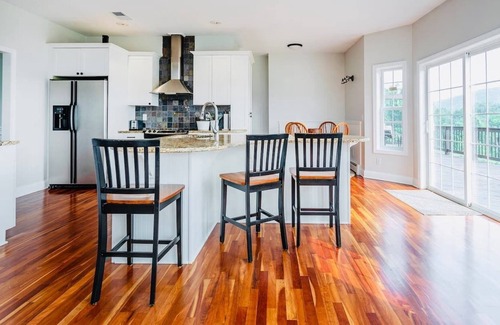 Sherman House | Private, Modern Farm Estate Near Candlewood Lake - Seeking Sept-May '24 Renter