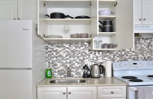 Orillia Apartment | Private Modern Studio Suite - Walking distance to downtown