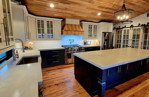 Mt. Bethel Cabin | Private Mountain Cabin on 200 Acre Farm - Delaware Water Gap