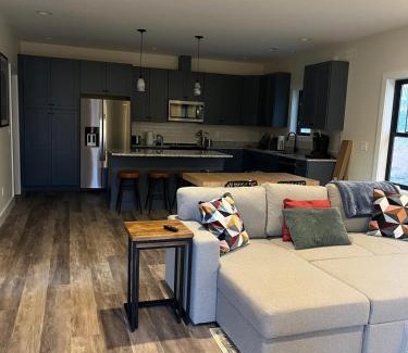 Penrose Apartment | Private Mountain Getaway in Little River Valley