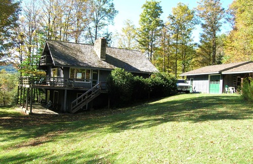 Ulysses Ski Chalet | Private Mountain Retreat With Beautiful Pond