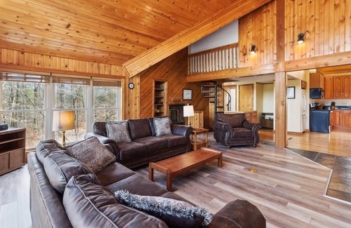 Davis House | Private mountain home offers amazing scenery. Welcome to Snowbird Retreat!