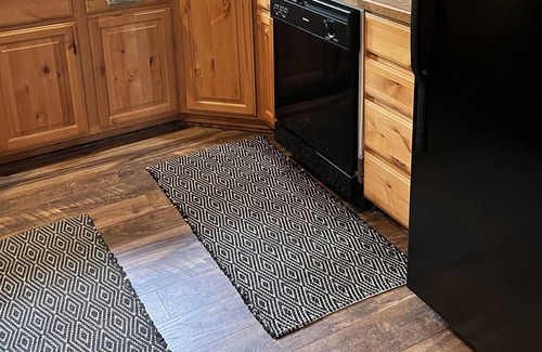 Garden Valley Cabin | Private Mountain Cabin, Sleeps 7, Pet Friendly!